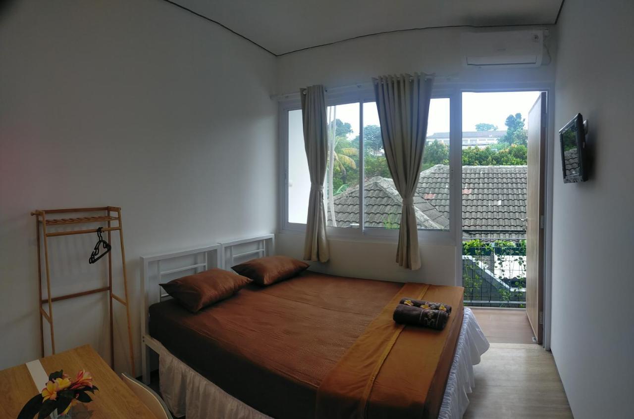 Rion Hostel Bogor Ngoại thất bức ảnh