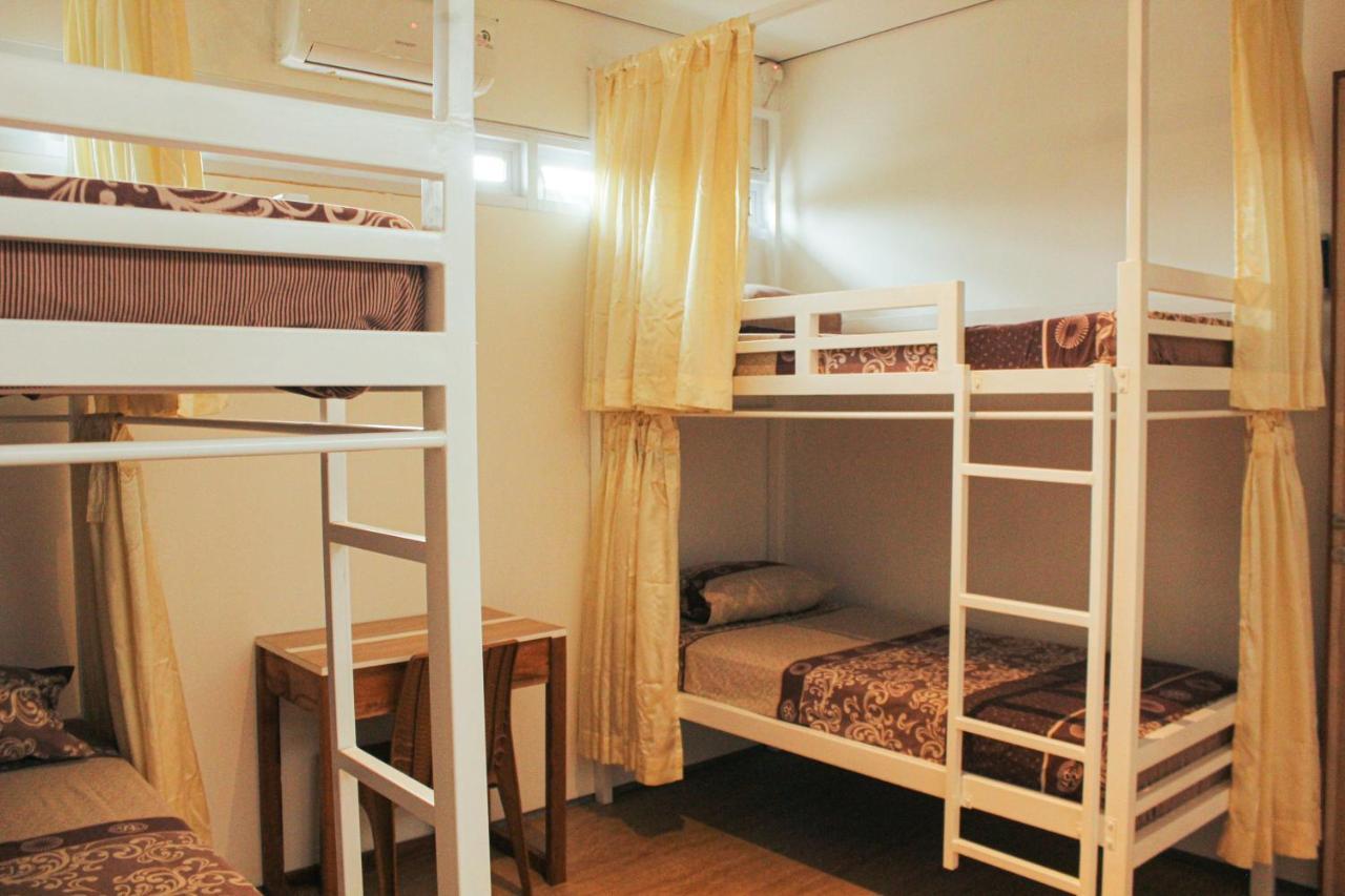 Rion Hostel Bogor Ngoại thất bức ảnh