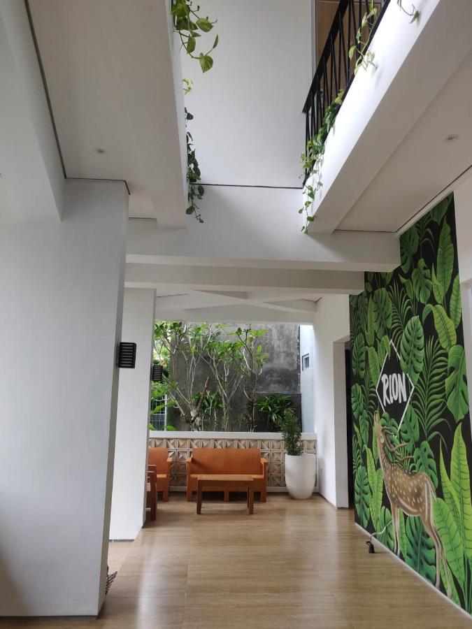 Rion Hostel Bogor Ngoại thất bức ảnh