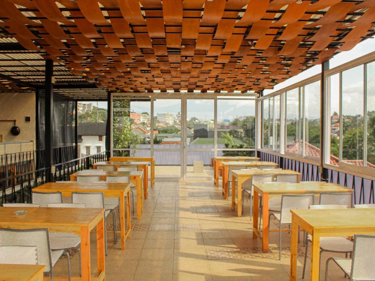 Rion Hostel Bogor Ngoại thất bức ảnh