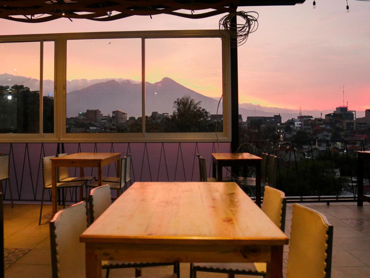 Rion Hostel Bogor Ngoại thất bức ảnh