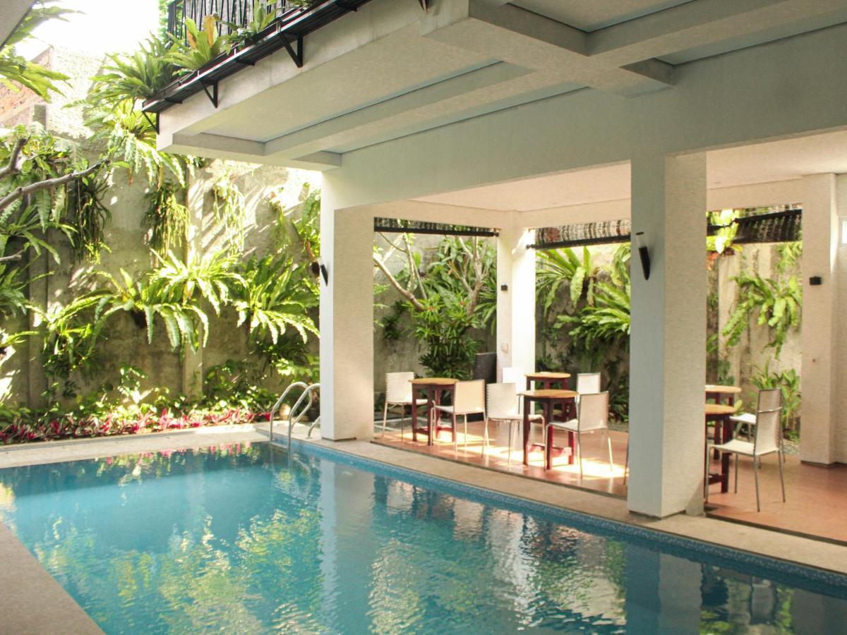 Rion Hostel Bogor Ngoại thất bức ảnh